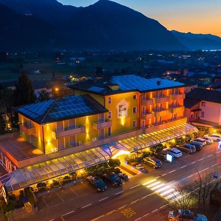 Hotel Castel Lodron Storo Exterior foto