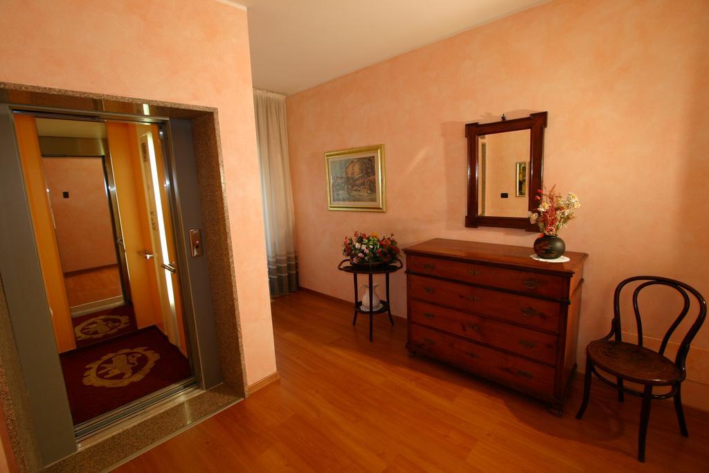 Hotel Castel Lodron Storo Exterior foto