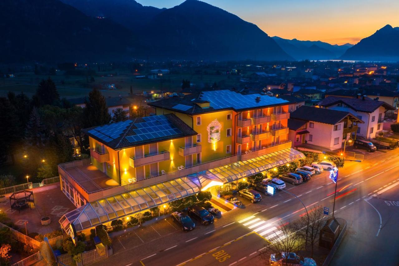 Hotel Castel Lodron Storo Exterior foto